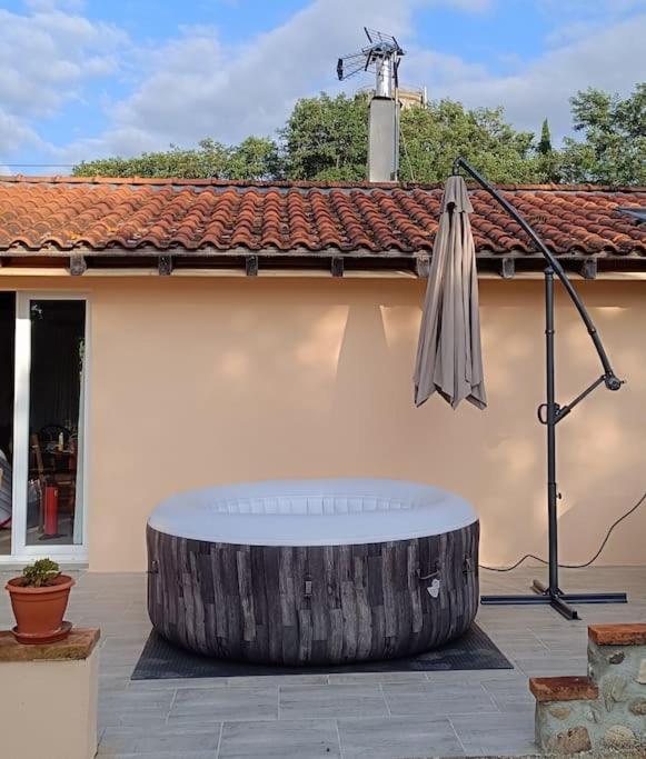 Sous Le Chateau Montaut  Exterior foto